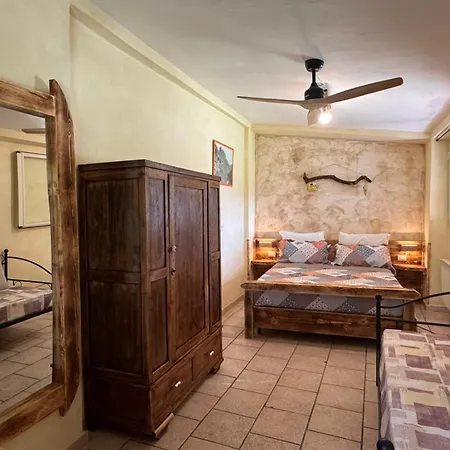 Gufo Alloggio per agriturismo *